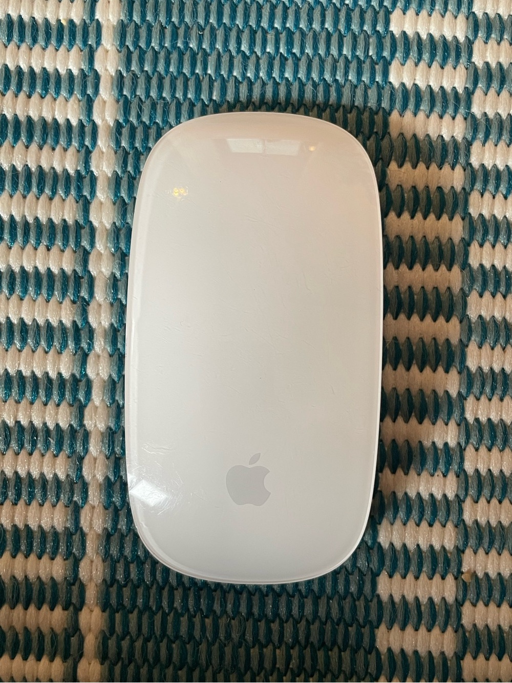 Apple White Magic Mouse 2nd Gen- Wireless Multi-Touch Bluetooth working